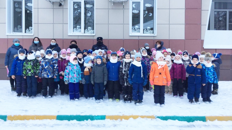Работники 254-й пожарной части ГКУ МО «Мособлпожспас» провели профилактические занятие в детском саду