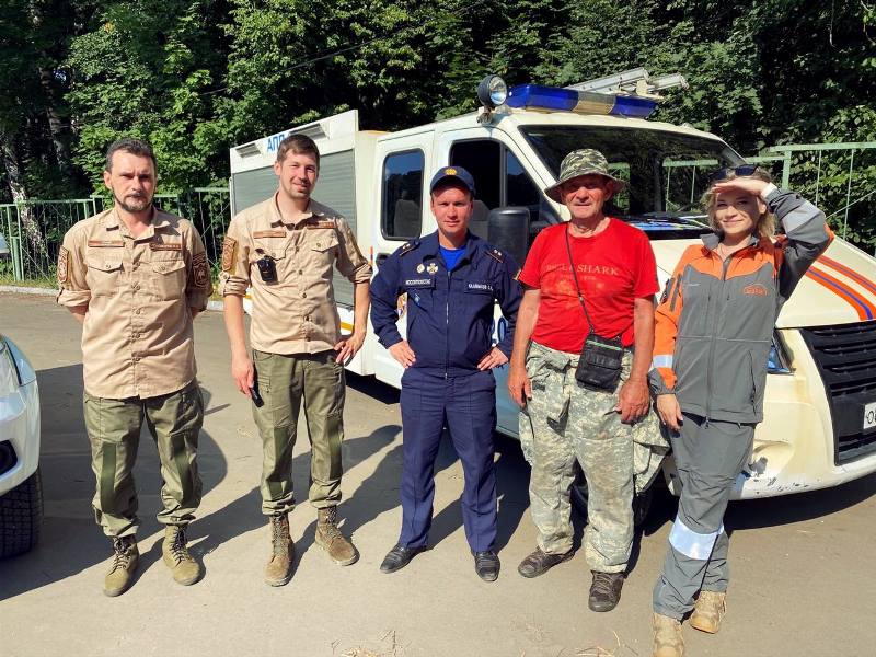 Спасатели «Мособлпожспас» вывели из национального парка Лосиный остров заблудившегося мужчину