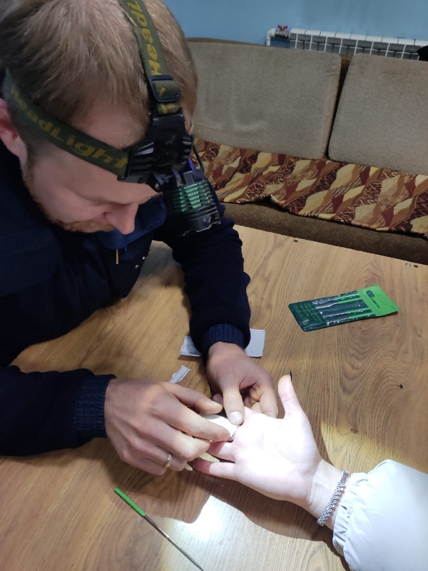 Спасатели ГКУ МО «Мособлпожспас» освободили палец девушки от застрявшего кольца