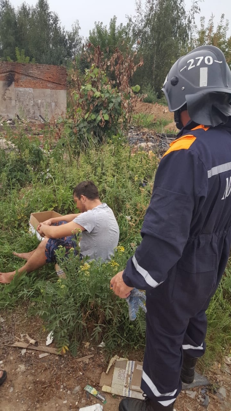 Спасатели ГКУ МО «Мособлпожспас» освободили мужчину, провалившегося в погреб