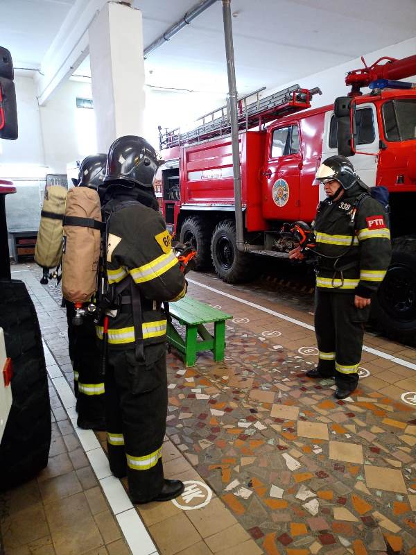 В пожарно-спасательной части №338 ГКУ МО «Мособлпожспас» прошла тренировка по подготовке газодымозащитников